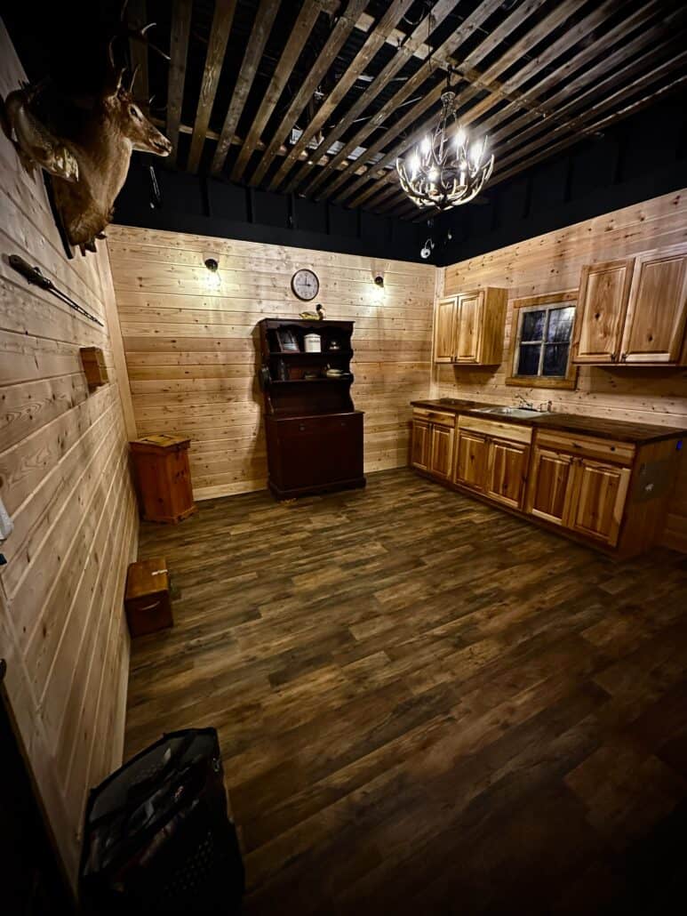Appalachian Outlaw escape room cabin